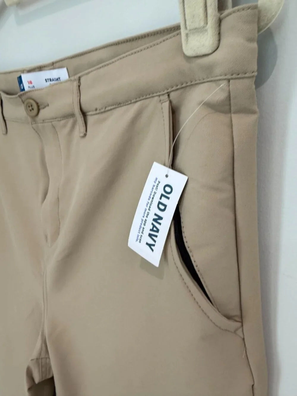 NWT Youth Old Navy Straight Quick-Dry Pants – Tan, Size 18 Plus